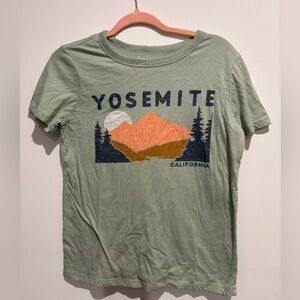 Zoe & Liv Yosemite tee